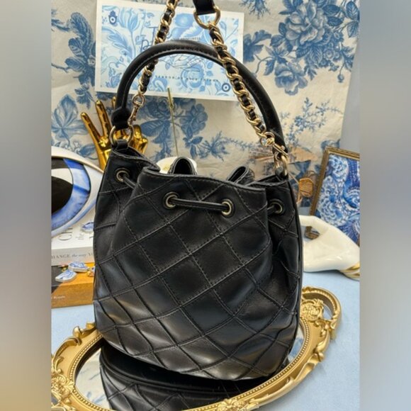 🆕 TORY BURCH 🧿 NWOT Fleming Soft Large Bucket Bag, Black Leather Diamond Quilt - Picture 5 of 16